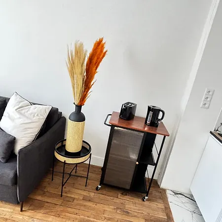 Appartamento Superbe 2 Pieces Goujon Parigi