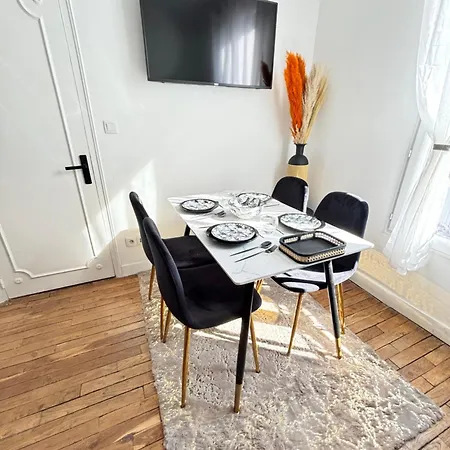 Appartamento Superbe 2 Pieces Goujon Parigi